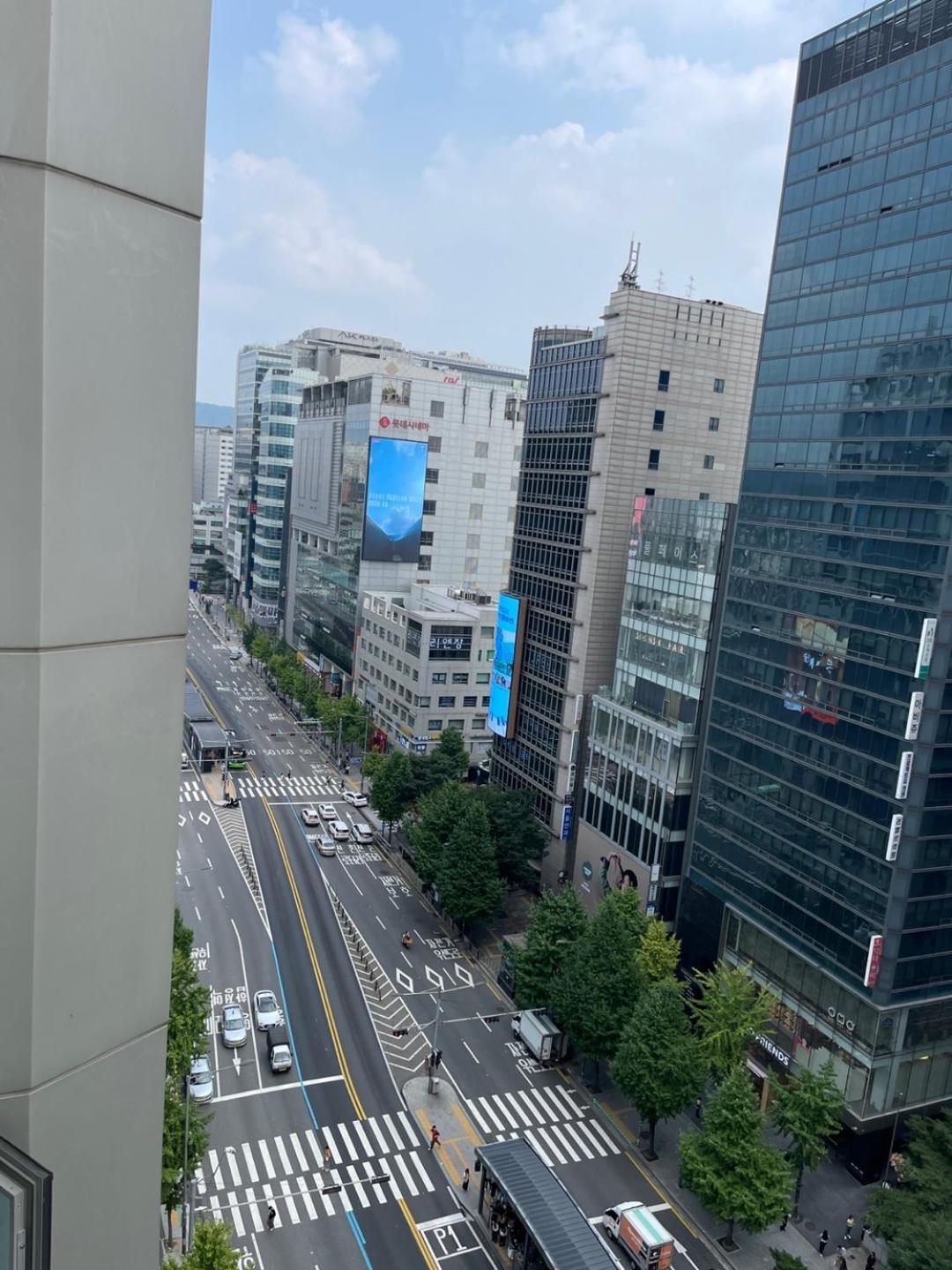 Hongdae Residence 3 - 1Min From Hongik Uni Station Exit #1 Seúl Exterior foto